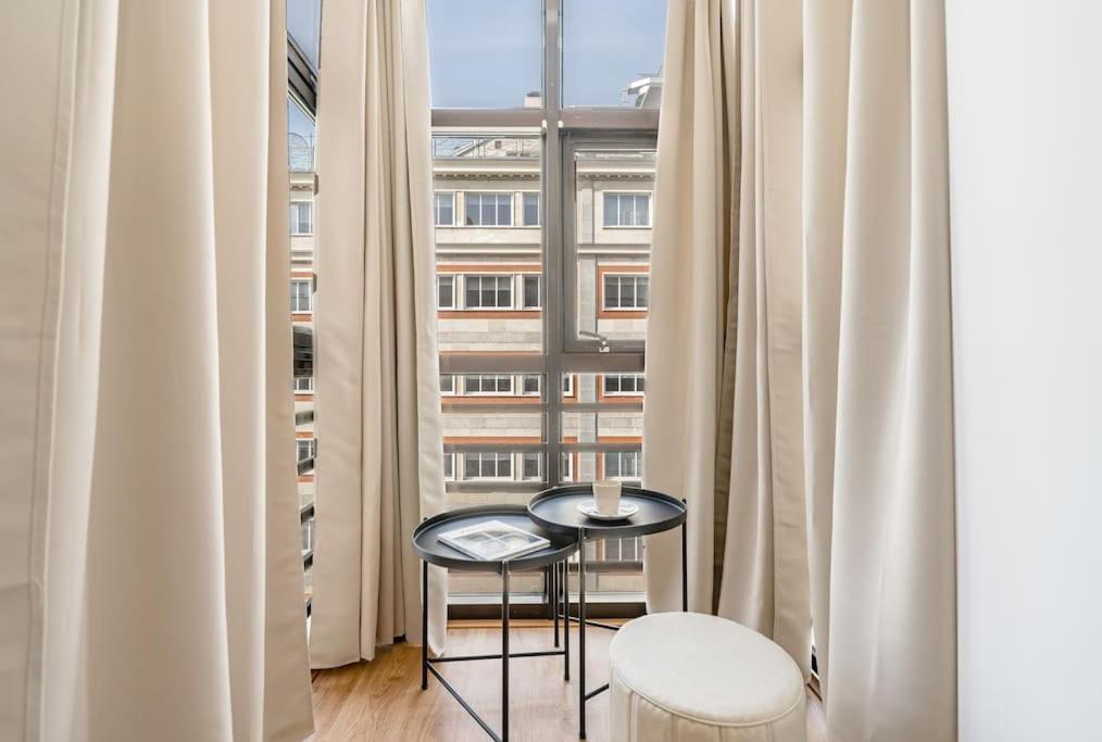 マドリードGran Via VI Calle Jacometrezo 2Br 2Bhアパートメント エクステリア 写真
